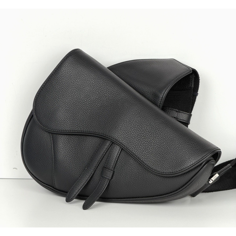 Christian Dior Saddle Bag in Black Grained Calfskin Leather 2021 D3